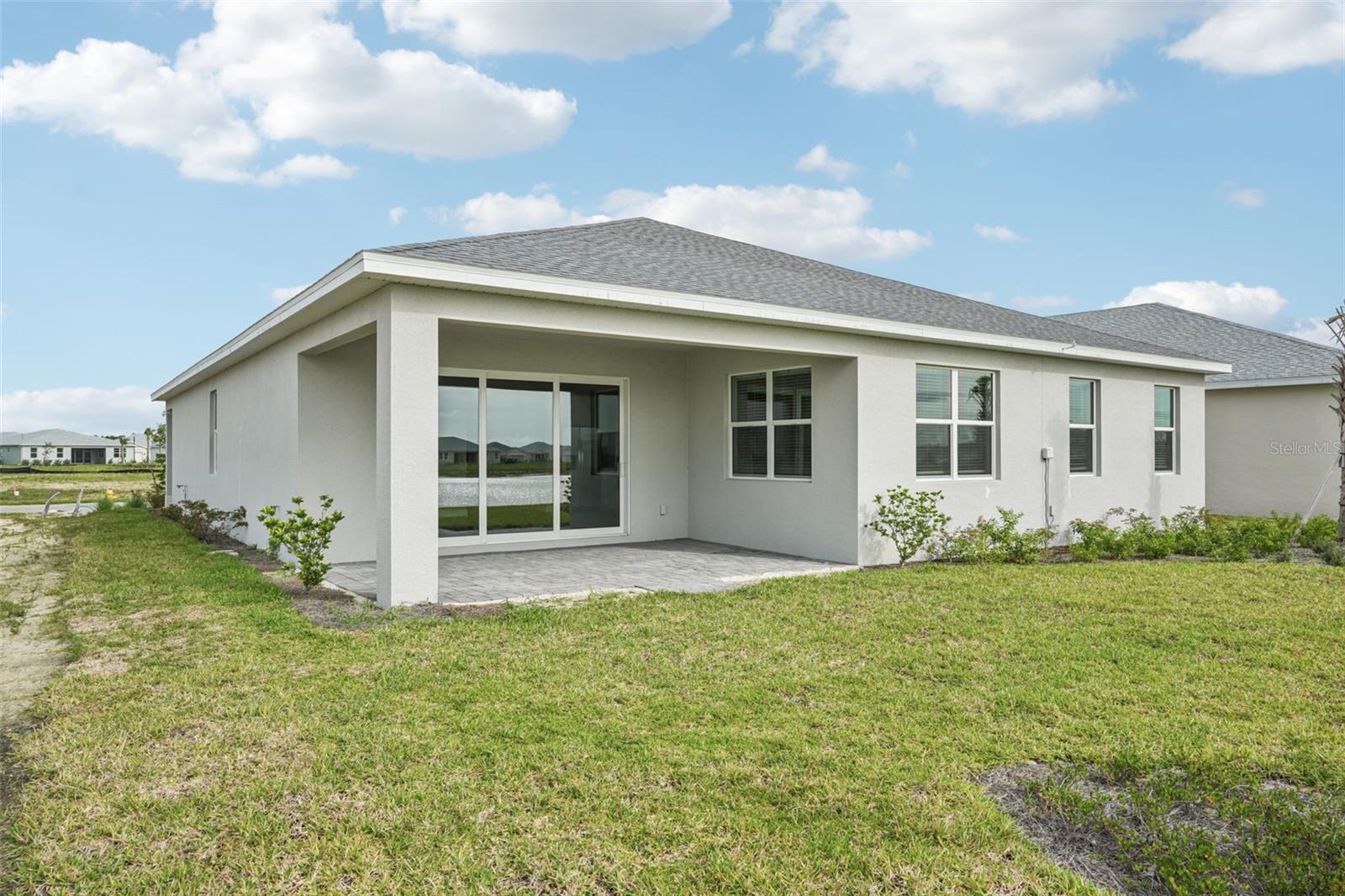 Image 33 of 44 For 16439 Seven Lakes Avenue