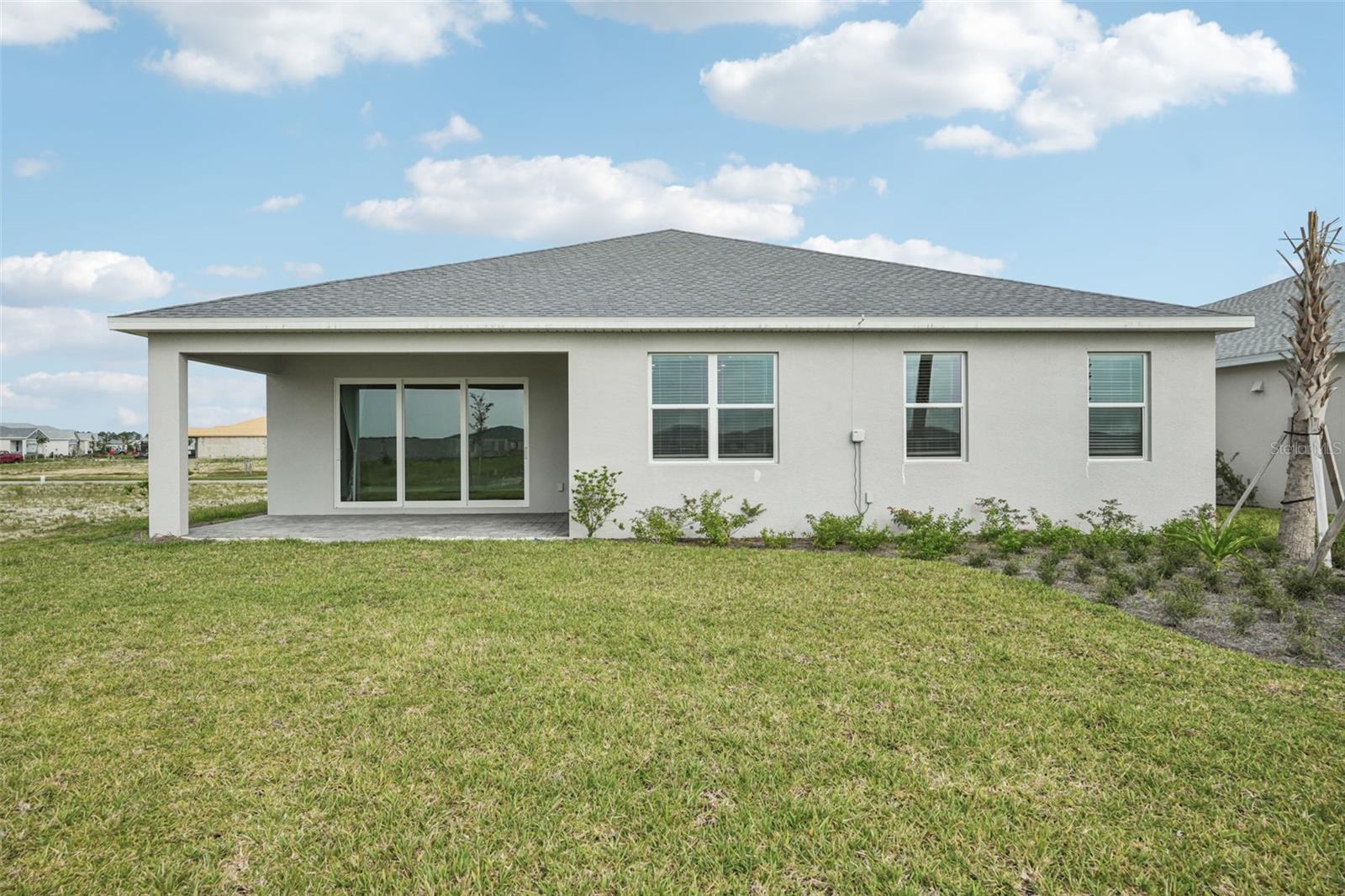 Image 34 of 44 For 16439 Seven Lakes Avenue