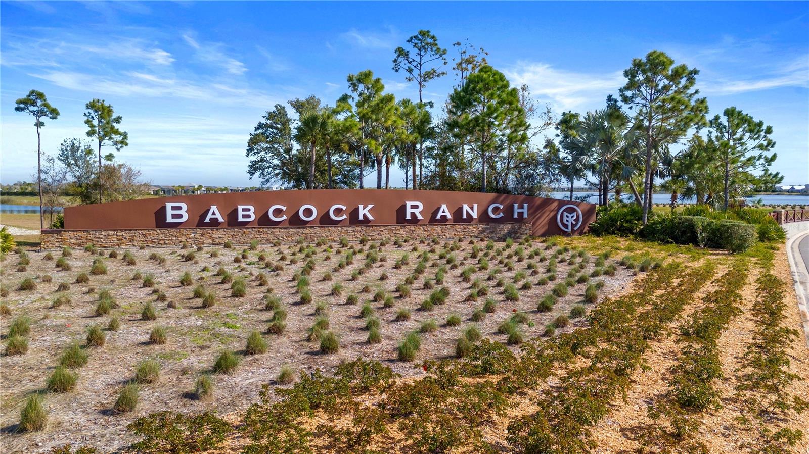 Image 36 of 44 For 16439 Seven Lakes Avenue