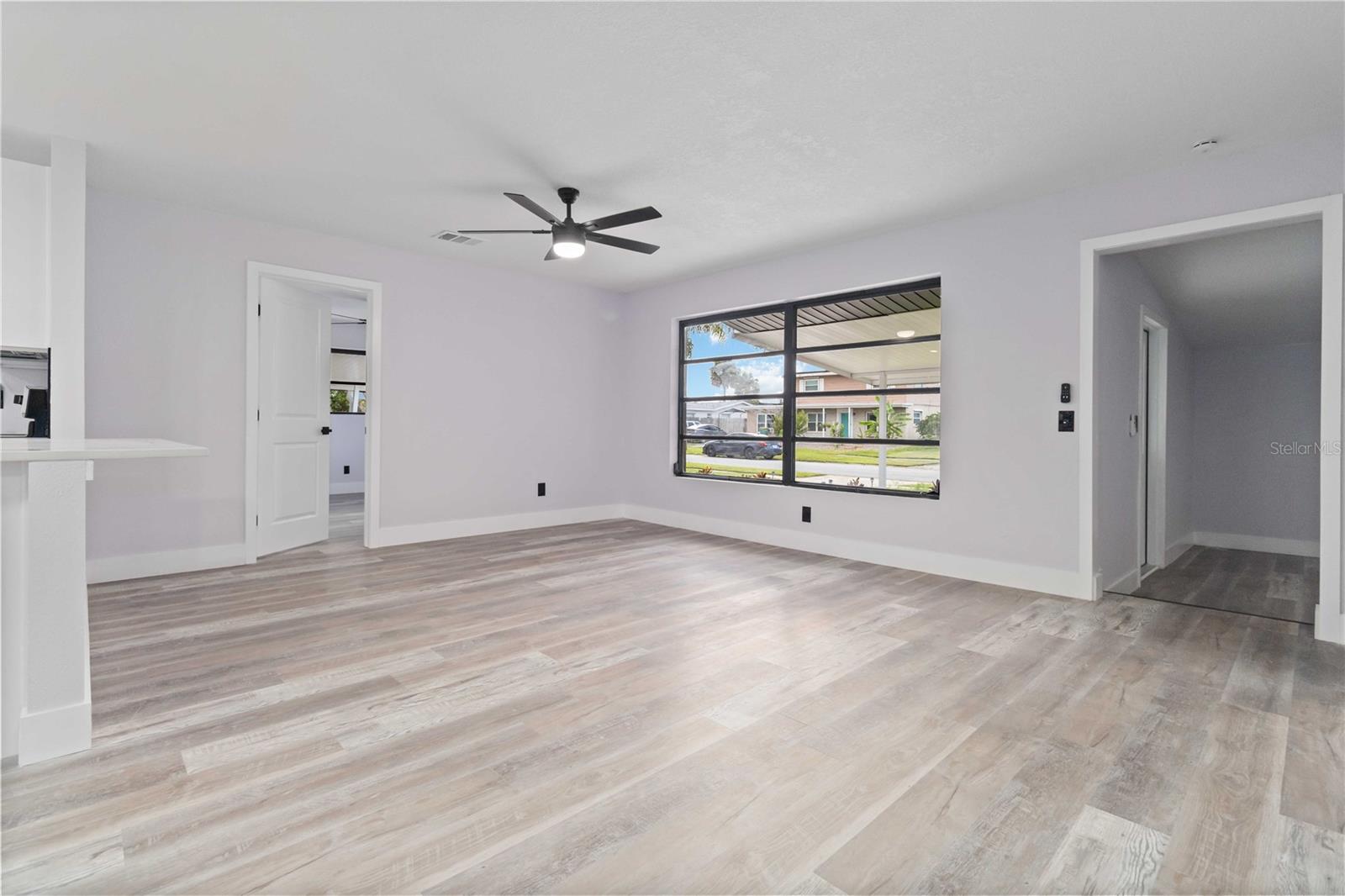 Image 7 of 29 For 1725 Dodge Circle N