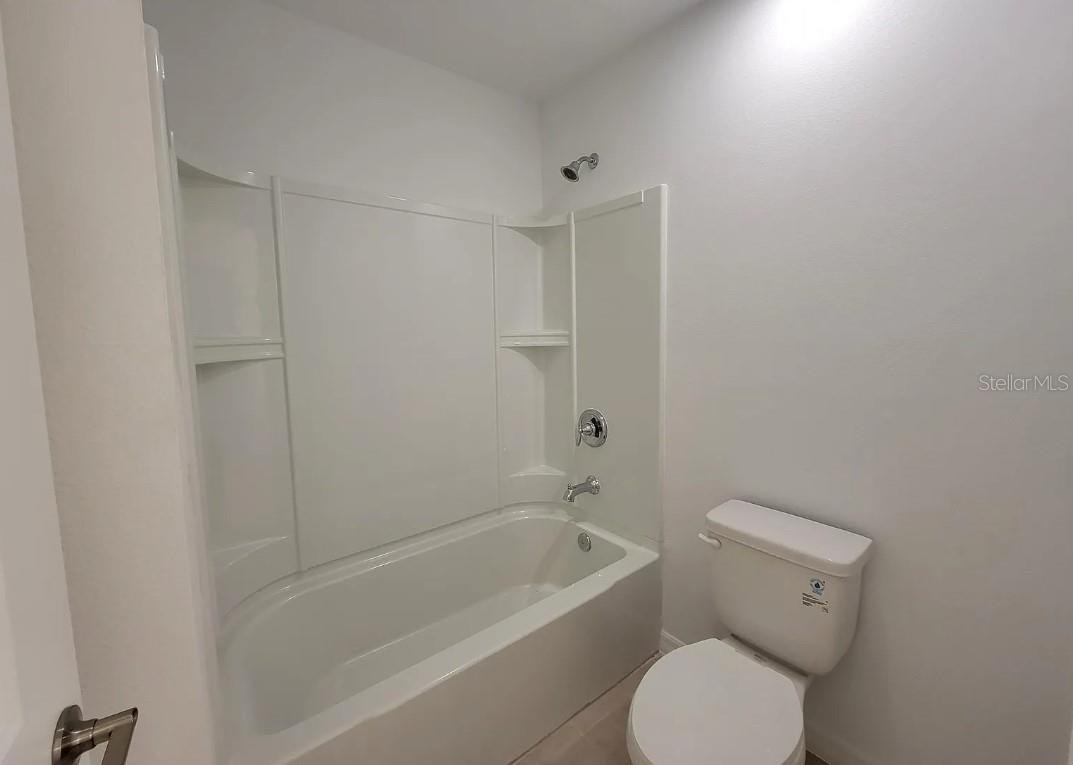 Image 6 of 25 For 216 Aquamarine Lane