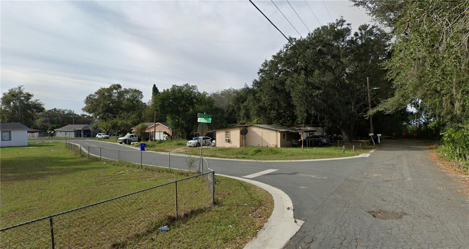 Image 11 of 12 For 1924 Margaret Street