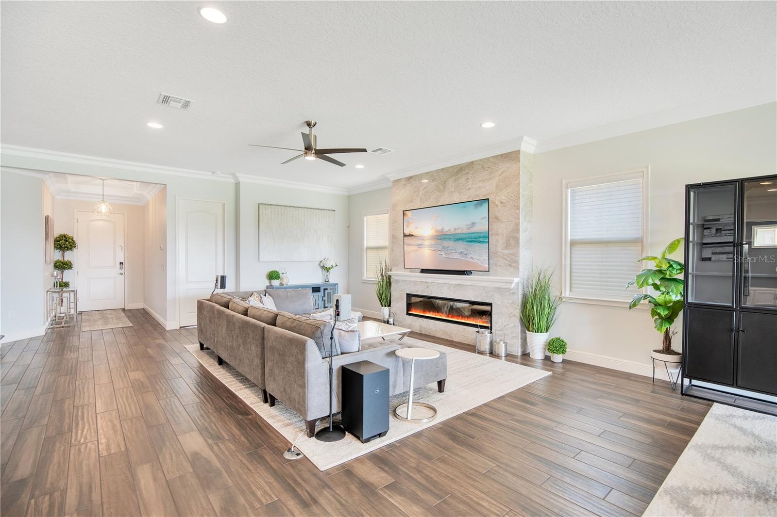 Image 11 of 63 For 13249 Woodford Street