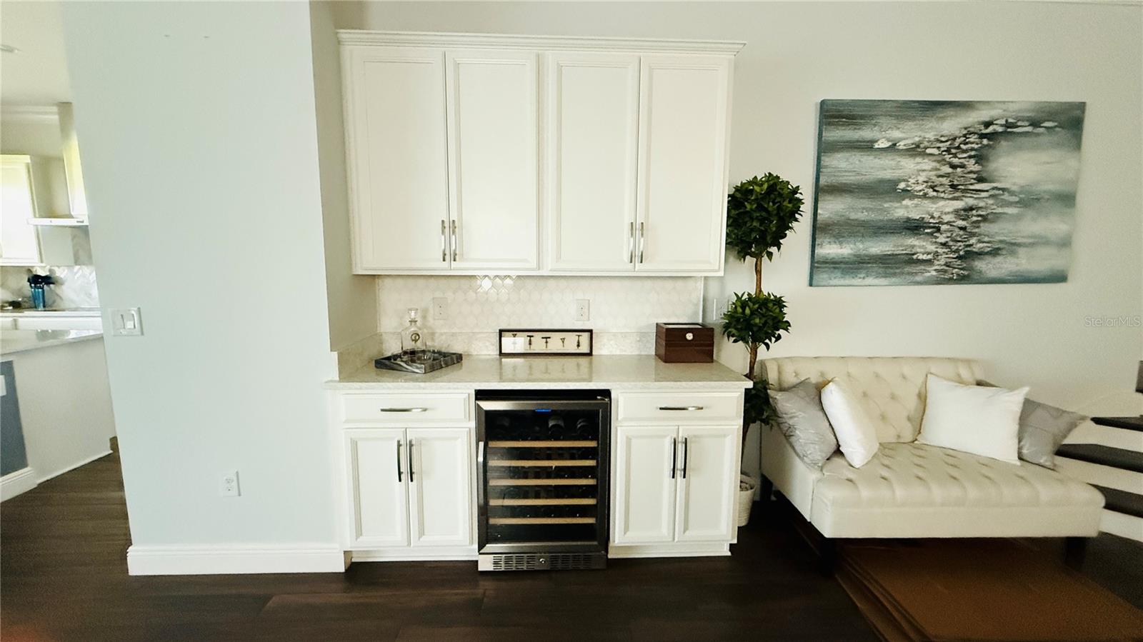 Image 13 of 63 For 13249 Woodford Street