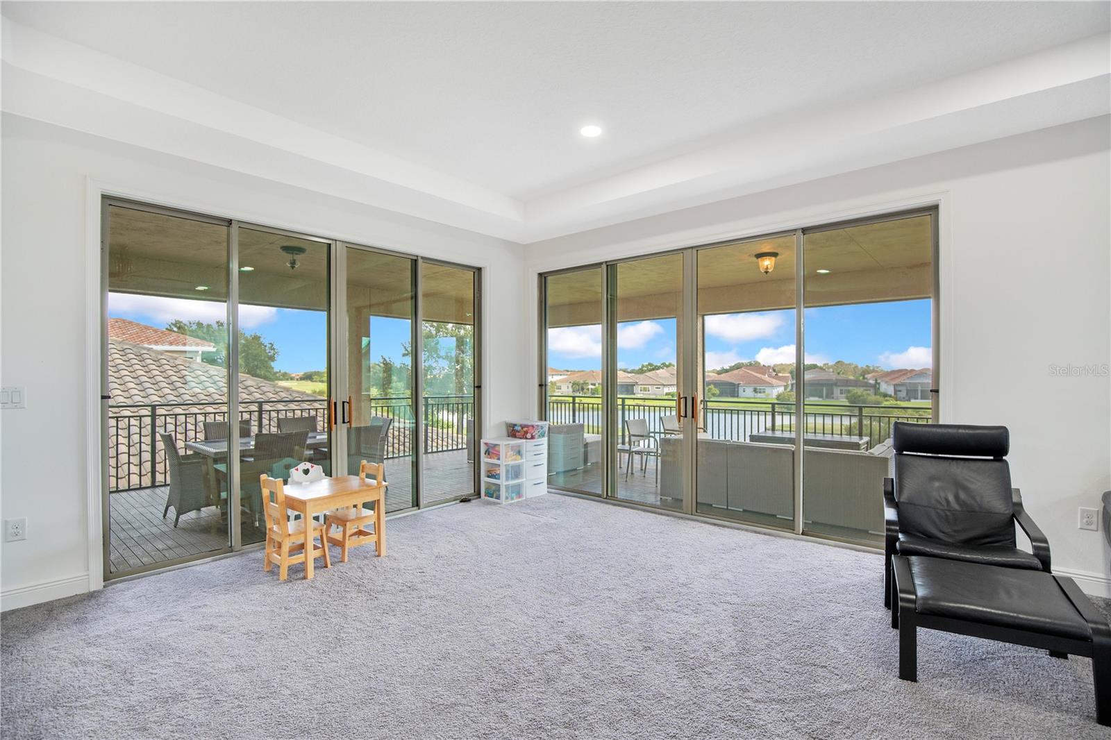 Image 28 of 63 For 13249 Woodford Street