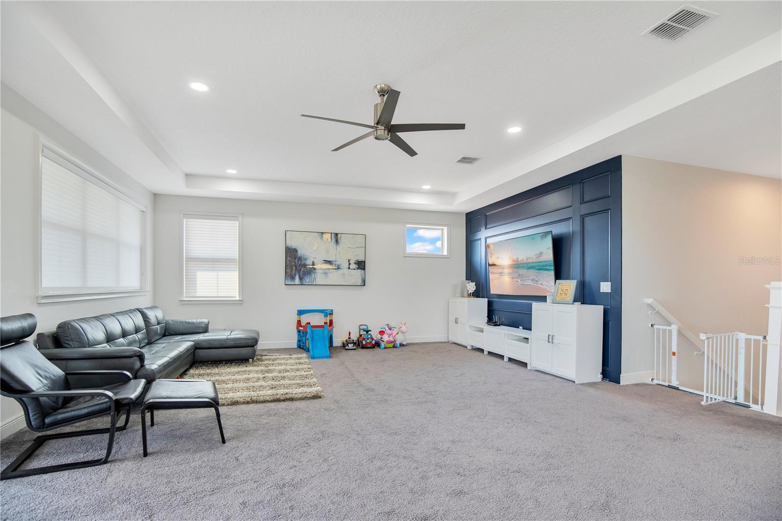 Image 30 of 63 For 13249 Woodford Street
