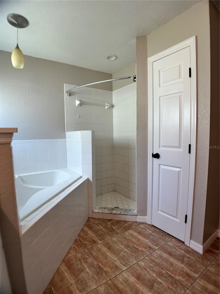 Image 11 of 20 For 1068 Highland Crest Circle