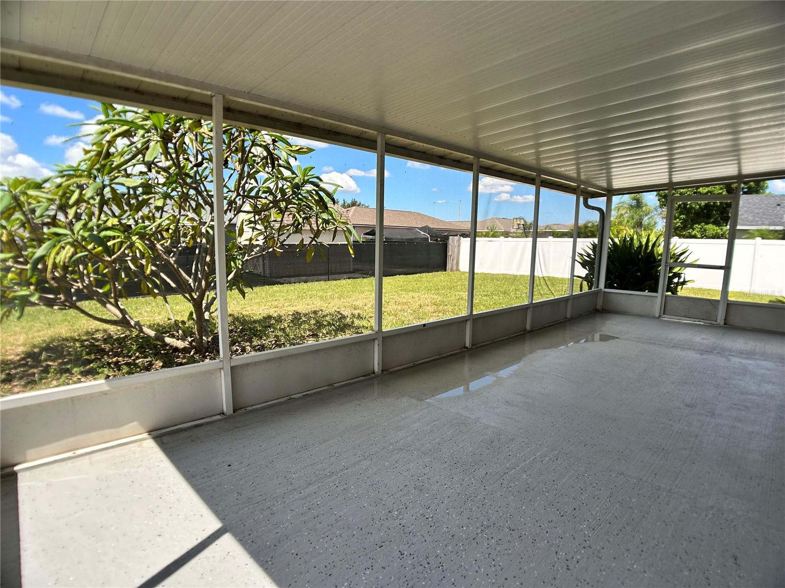 Image 16 of 20 For 1068 Highland Crest Circle