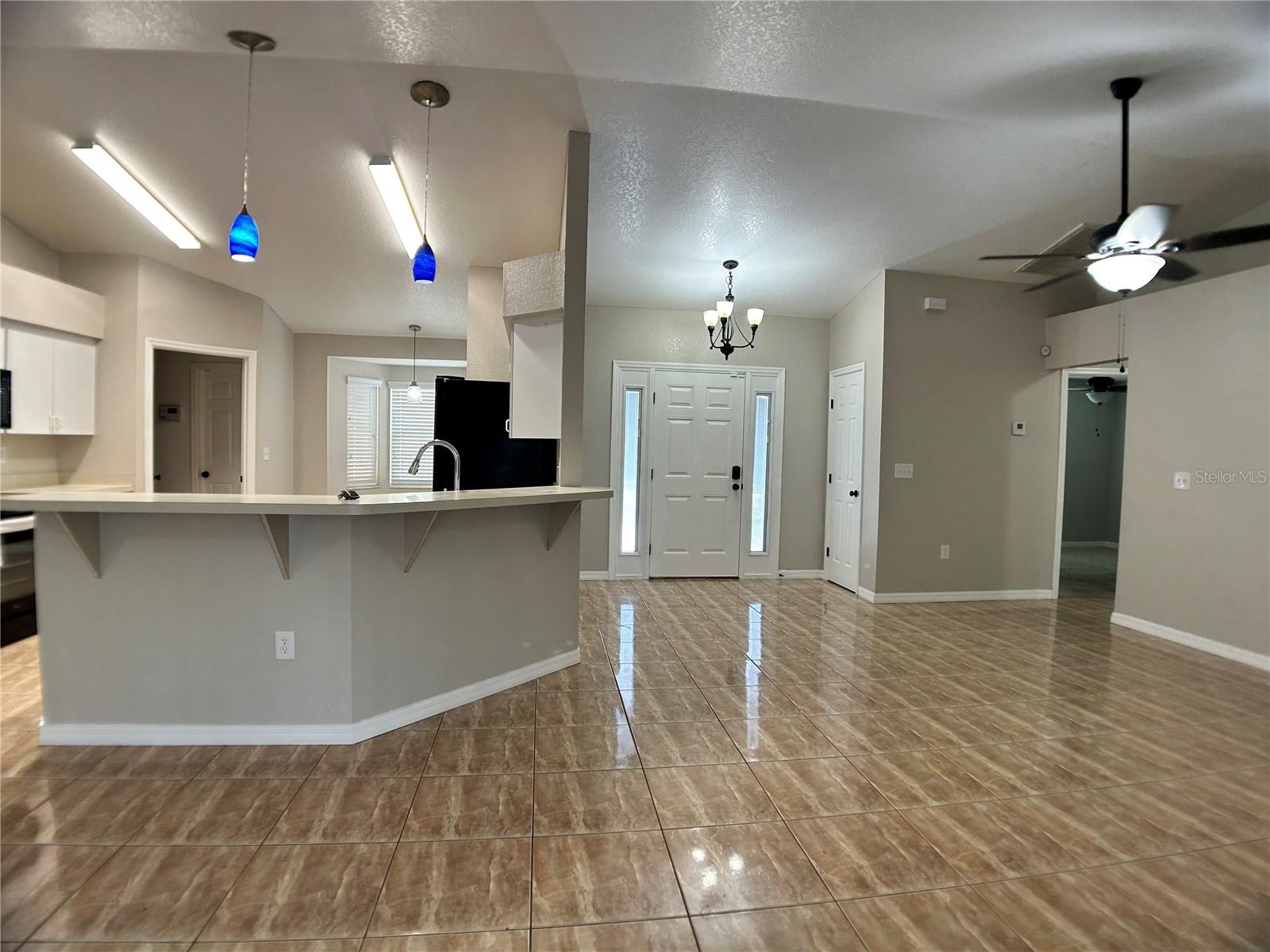 Image 3 of 20 For 1068 Highland Crest Circle