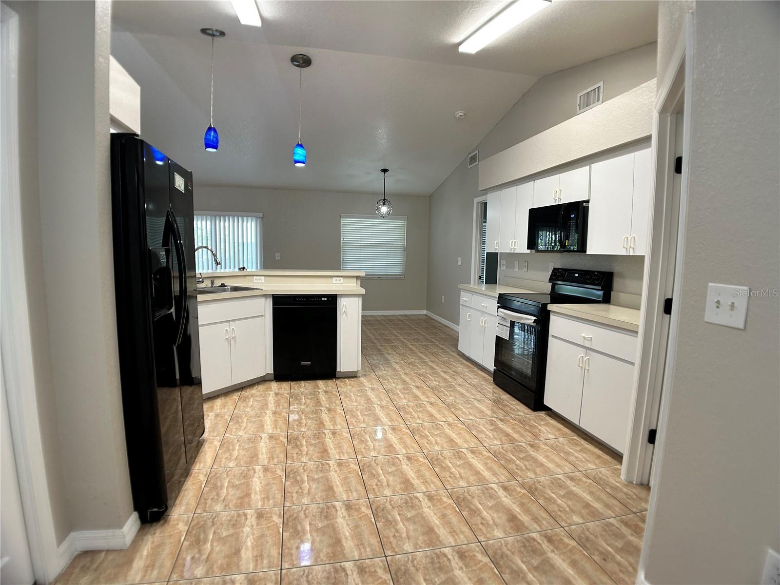 Image 7 of 20 For 1068 Highland Crest Circle