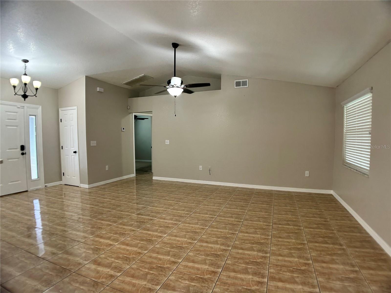 Image 8 of 20 For 1068 Highland Crest Circle
