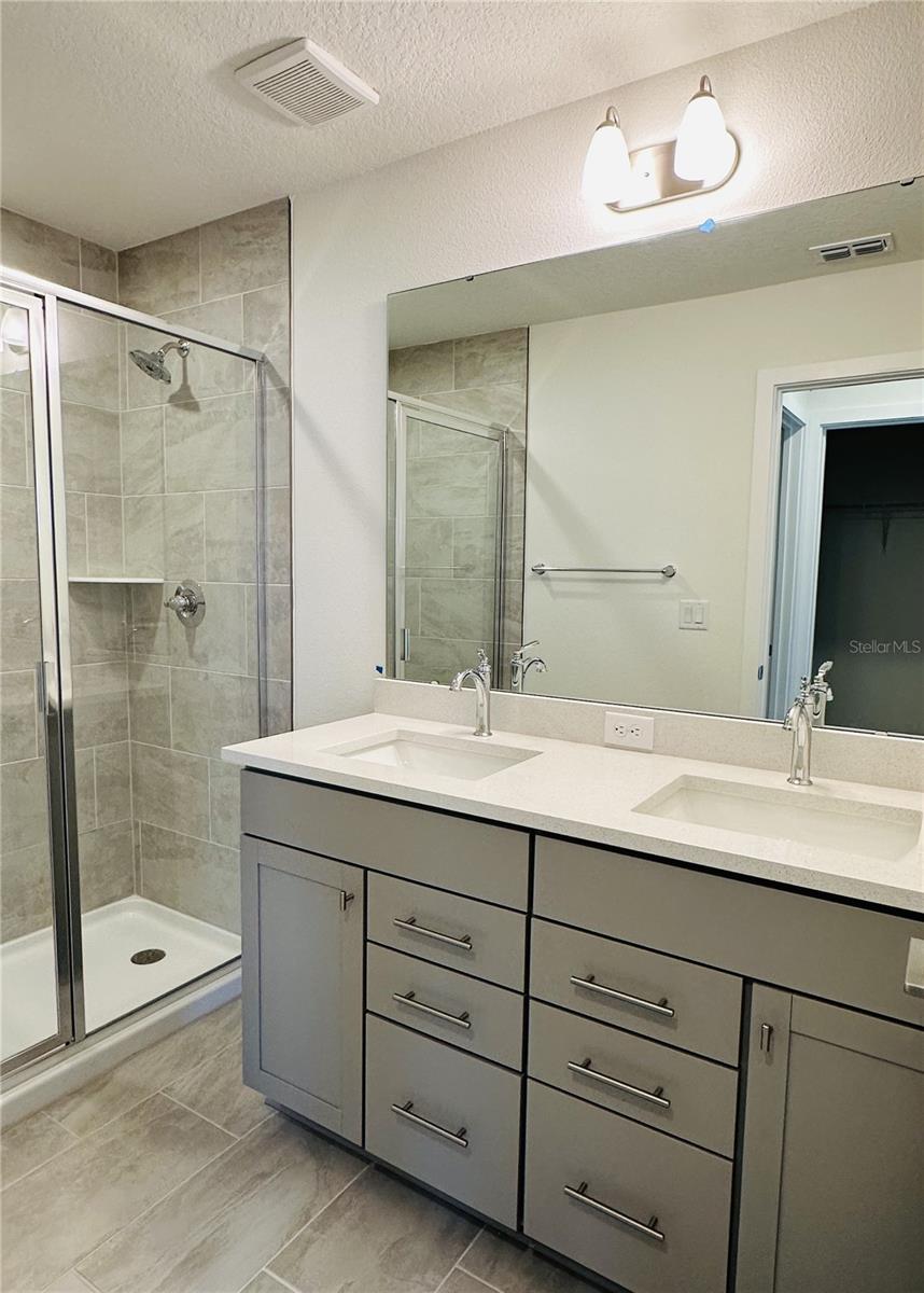 Image 3 of 34 For 6478 Horseshoe Lane Way