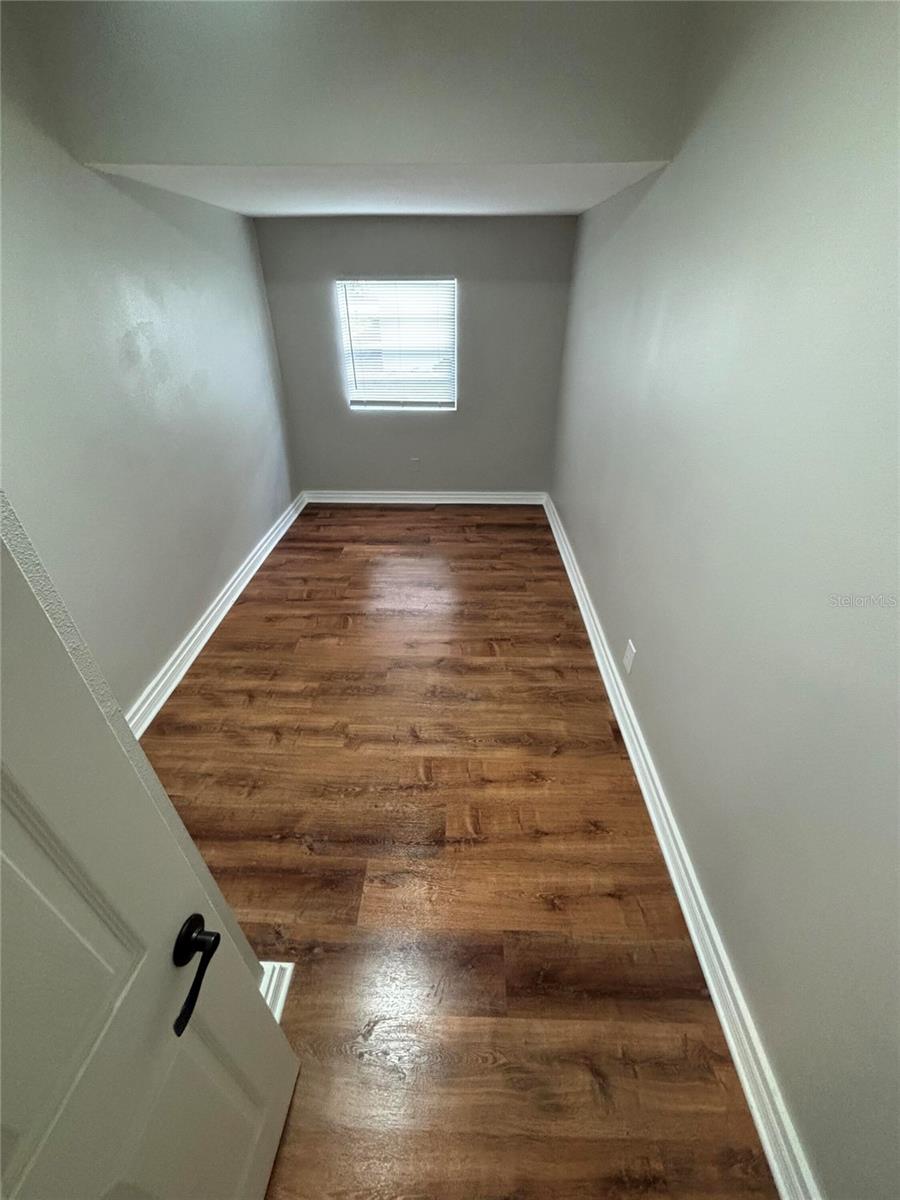 Image 18 of 18 For 1414 Johns Avenue