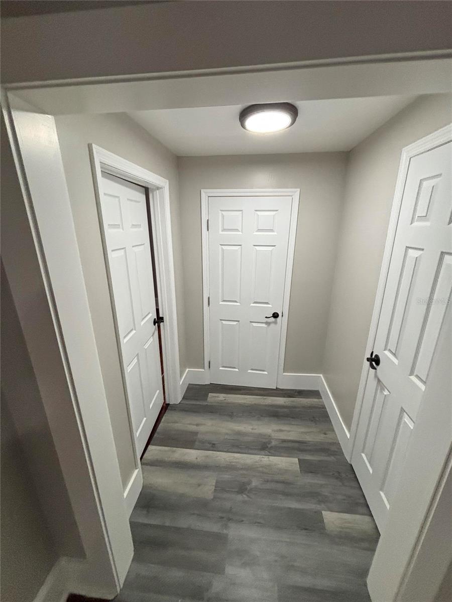 Image 6 of 18 For 1414 Johns Avenue