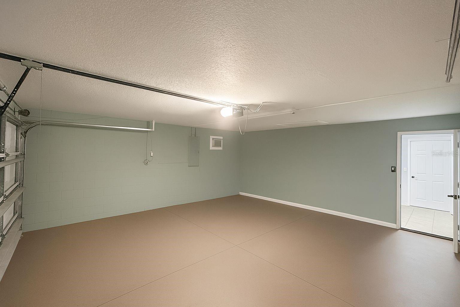 Image 23 of 31 For 7451 Hemlock Road