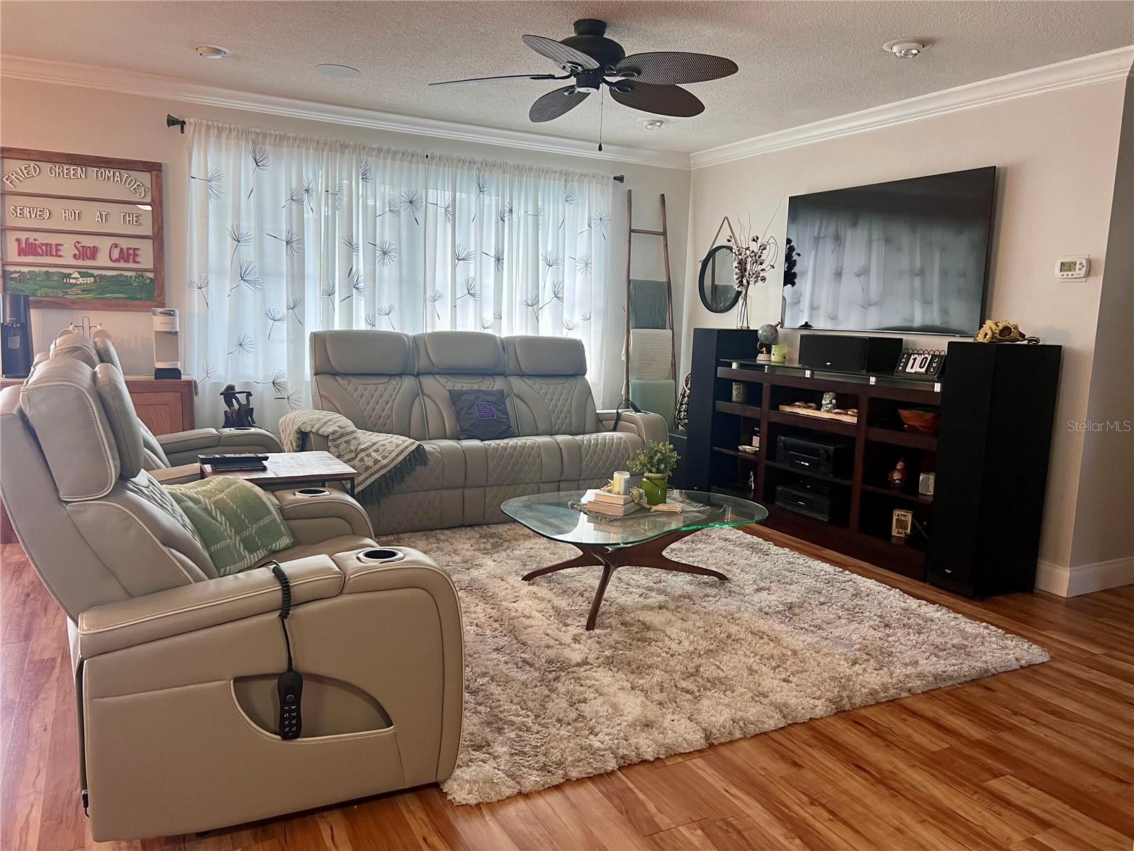Image 4 of 26 For 1103 Coronado Drive