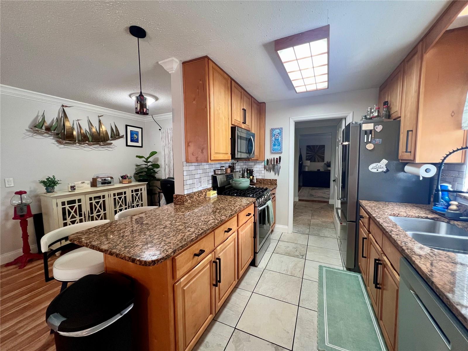 Image 6 of 26 For 1103 Coronado Drive