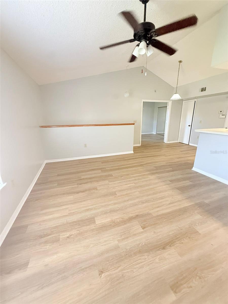 Image 12 of 22 For 401 Fountainhead Circle 249