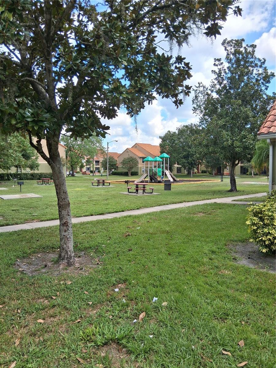 Image 8 of 22 For 401 Fountainhead Circle 249