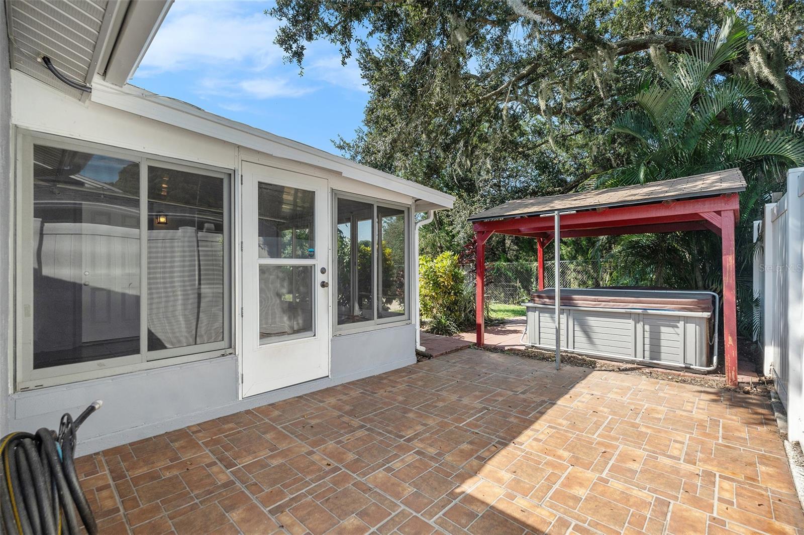 Image 22 of 28 For 6653 Albemarle Parkway