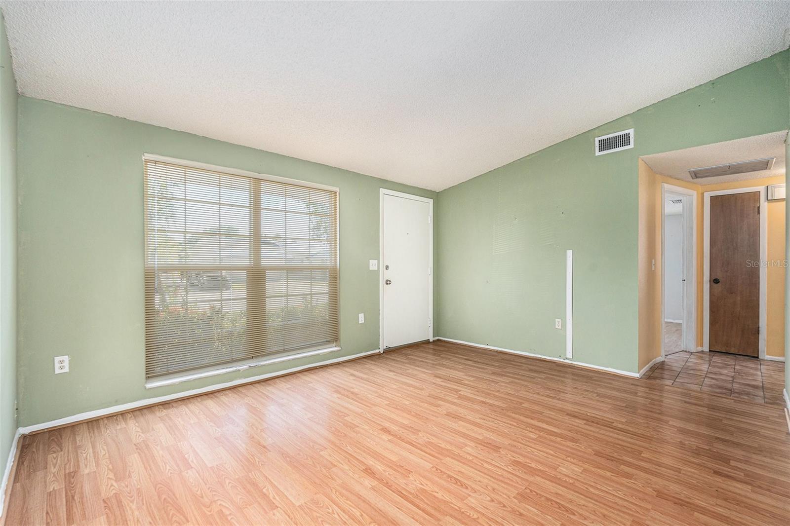 Image 7 of 28 For 6653 Albemarle Parkway