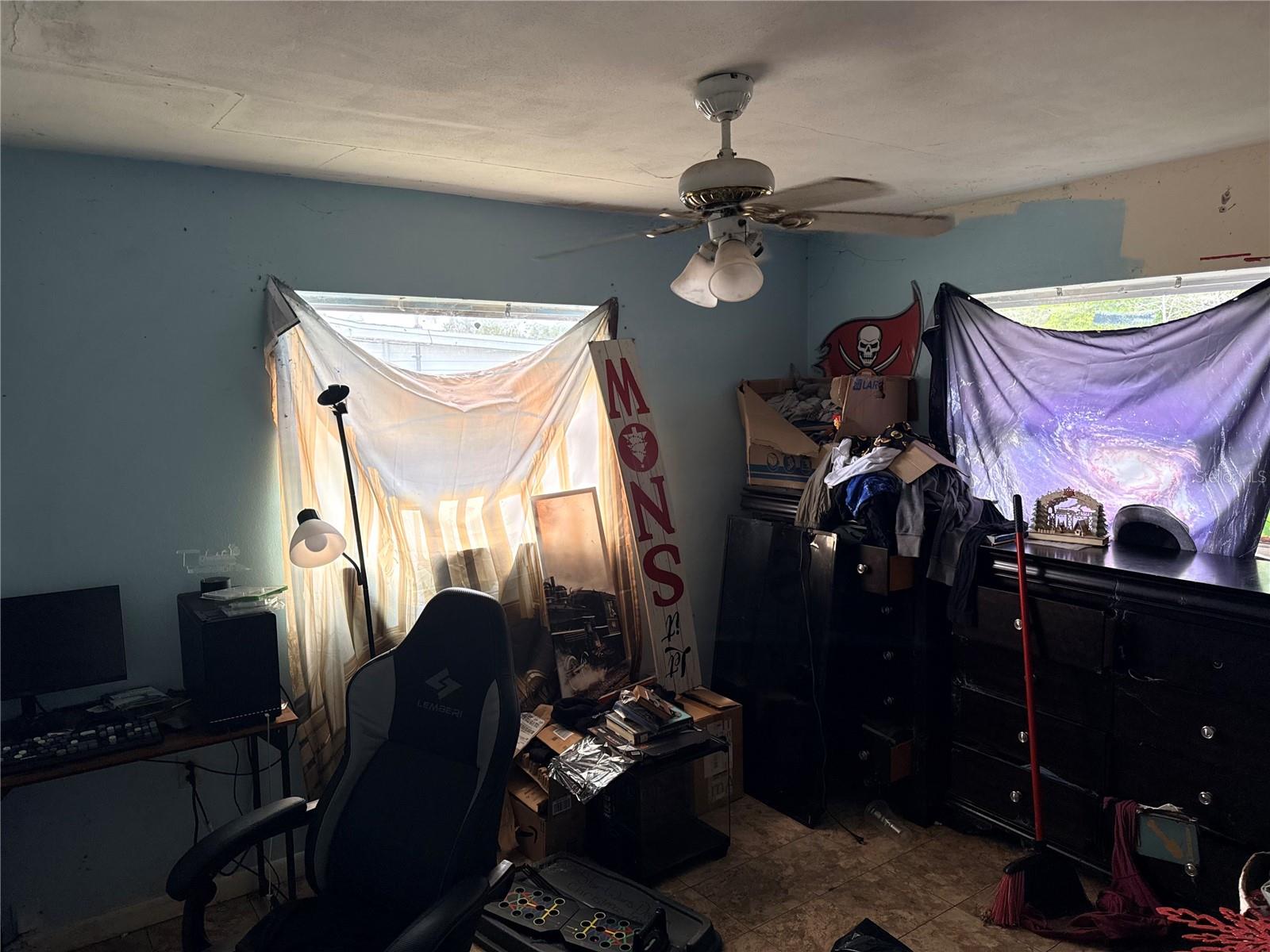 Image 3 of 10 For 28 Washington Street