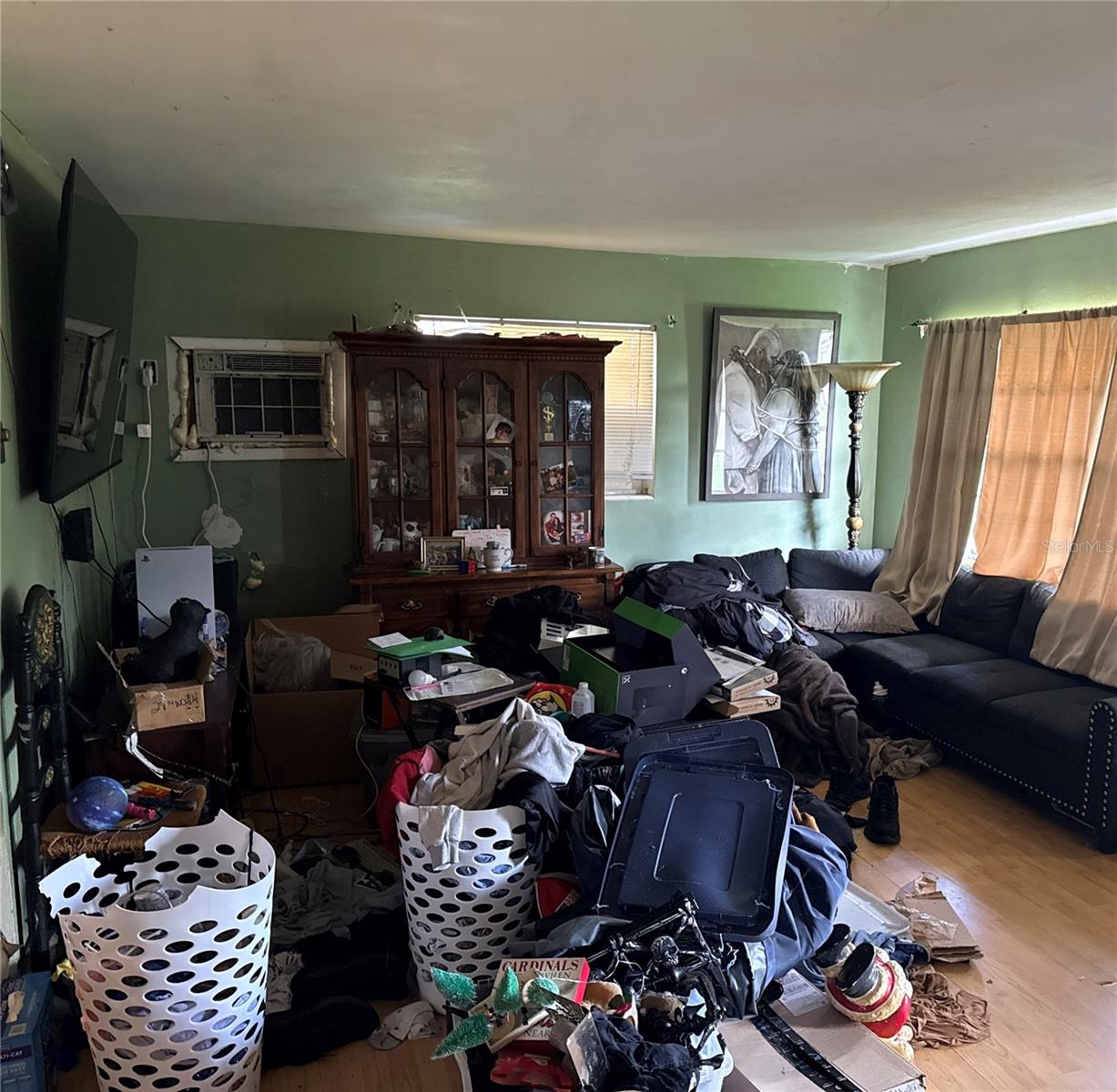 Image 4 of 10 For 28 Washington Street