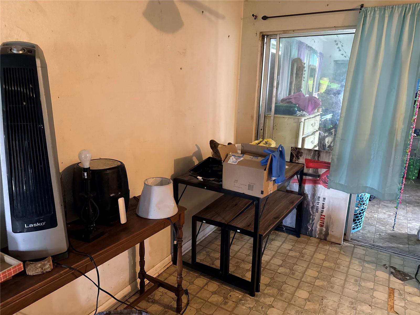 Image 6 of 10 For 28 Washington Street