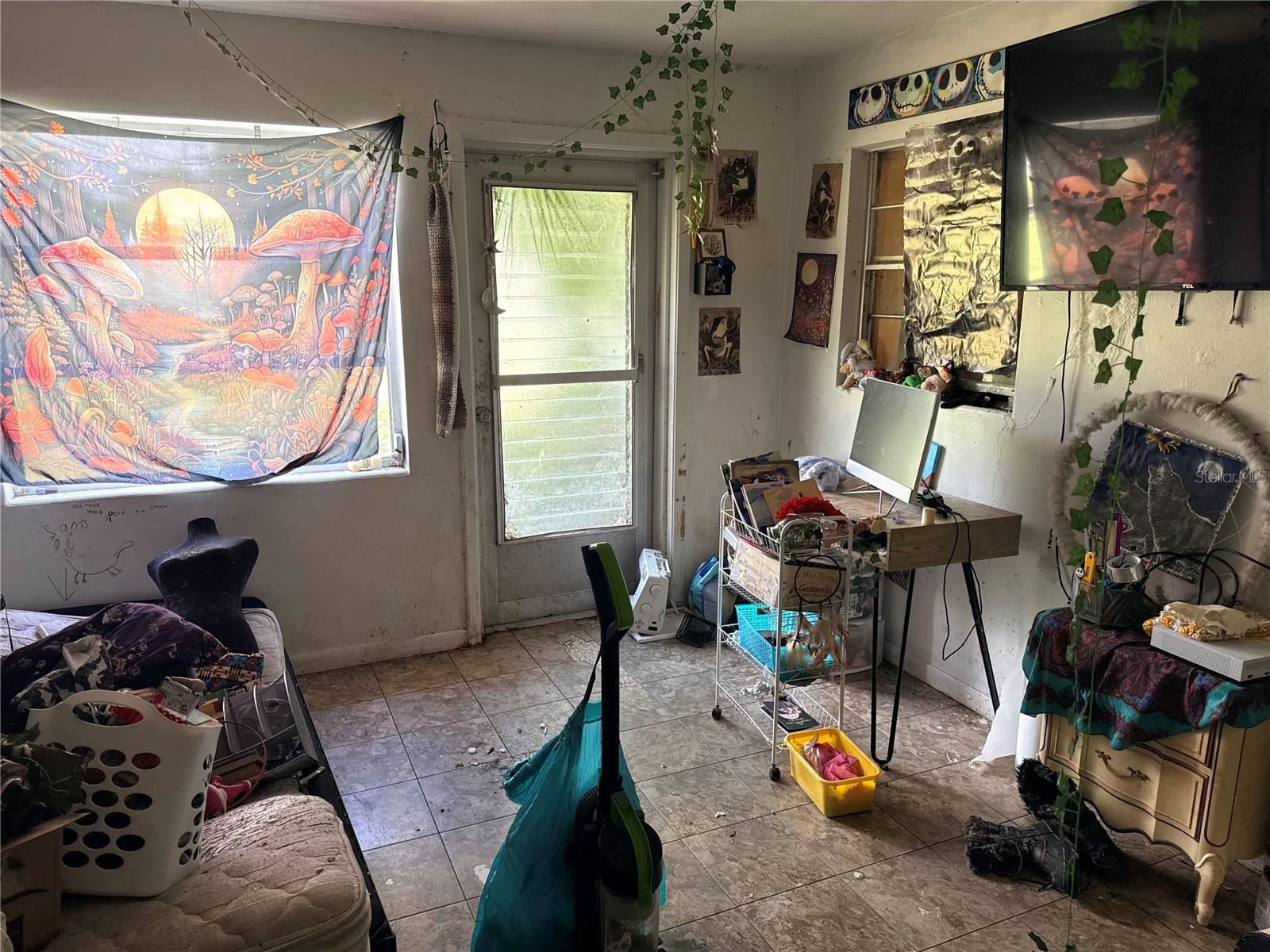 Image 9 of 10 For 28 Washington Street