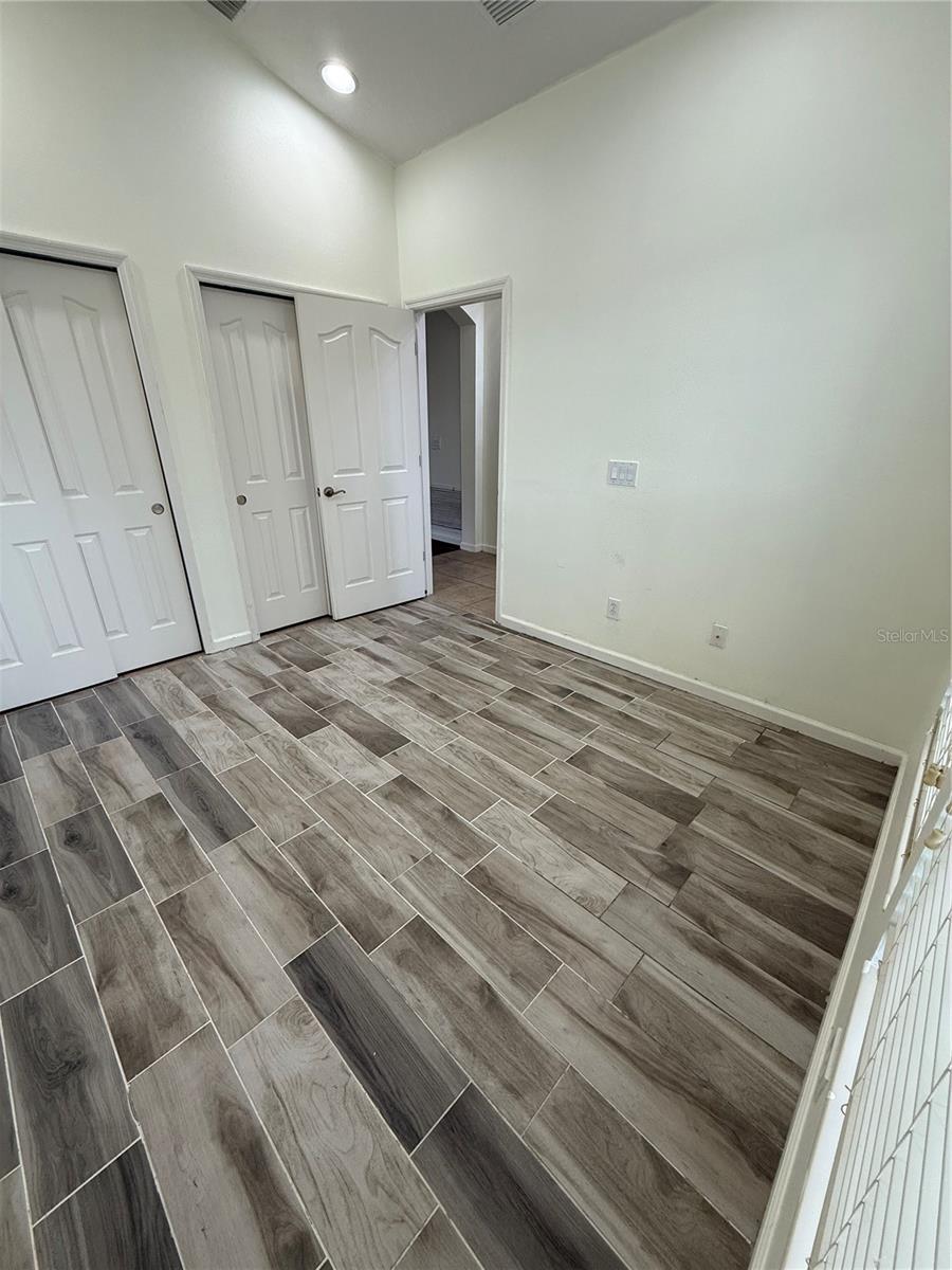 Image 6 of 41 For 16321 Saint Augustine Street