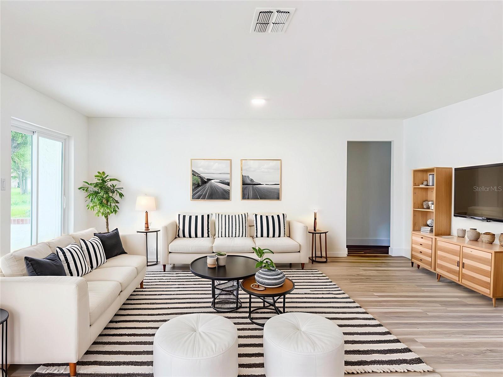 Image 7 of 18 For 10607 Whitman Cir