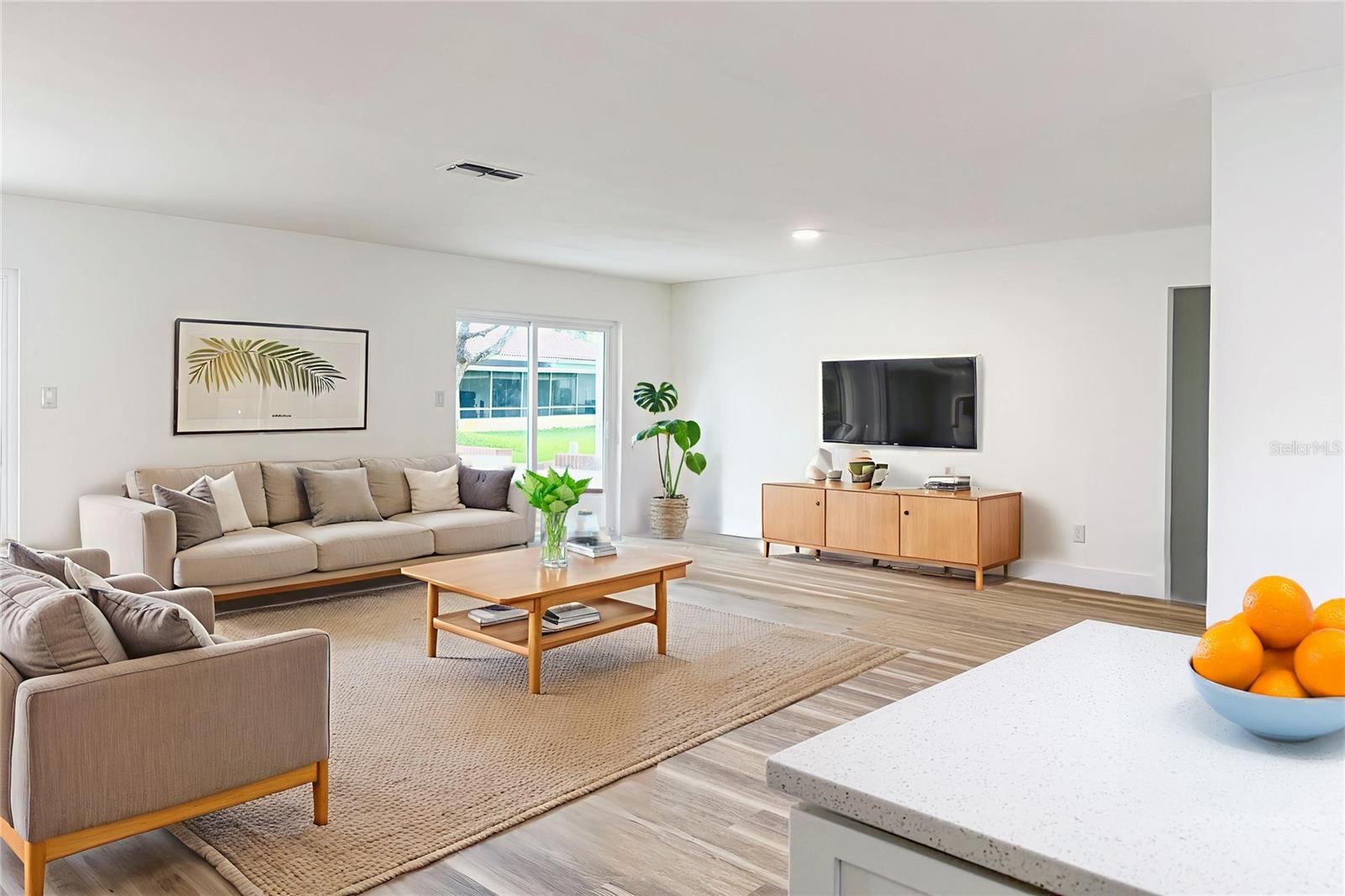 Image 8 of 18 For 10607 Whitman Cir
