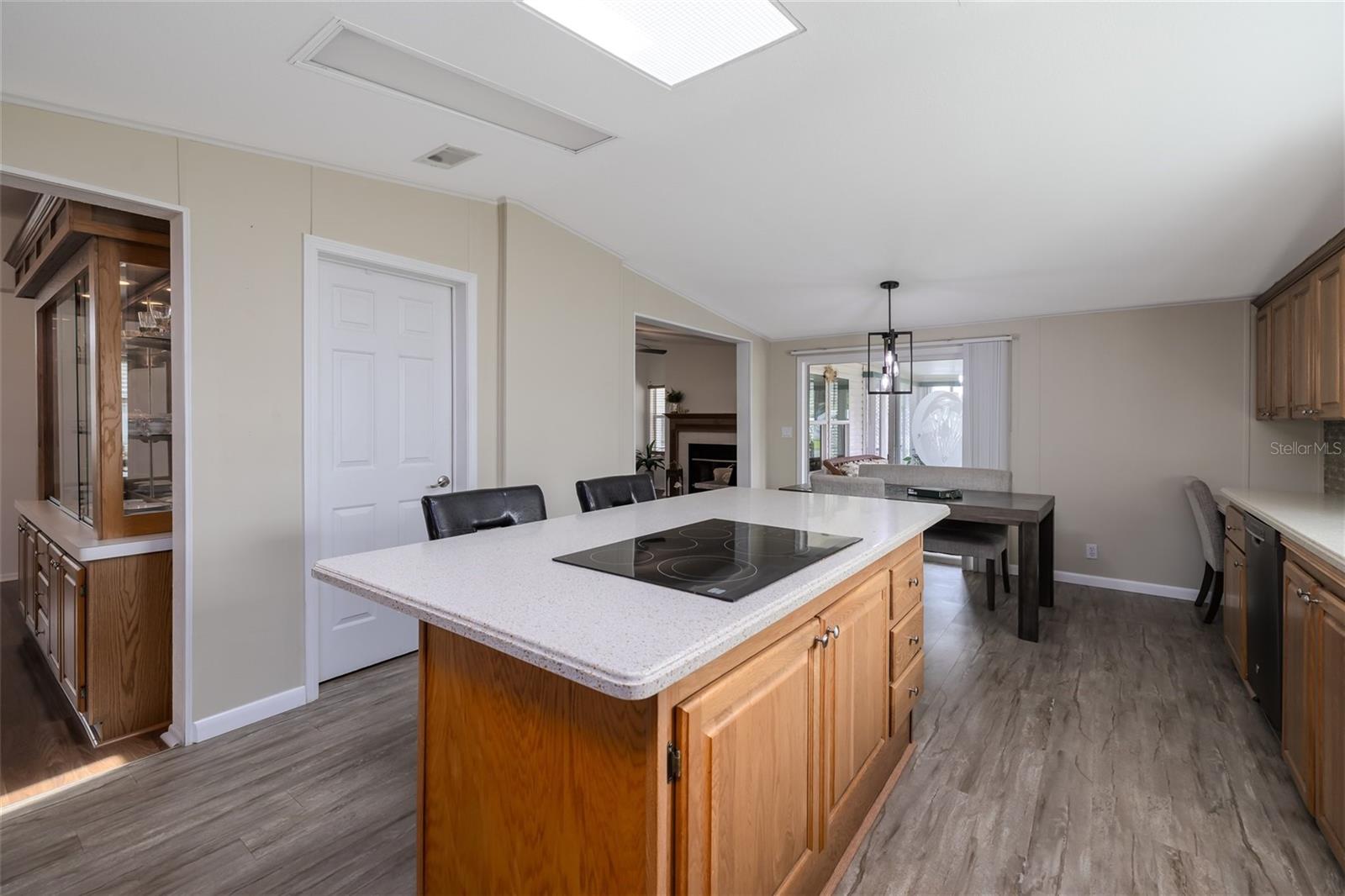 Image 12 of 49 For 611 Portside Lane
