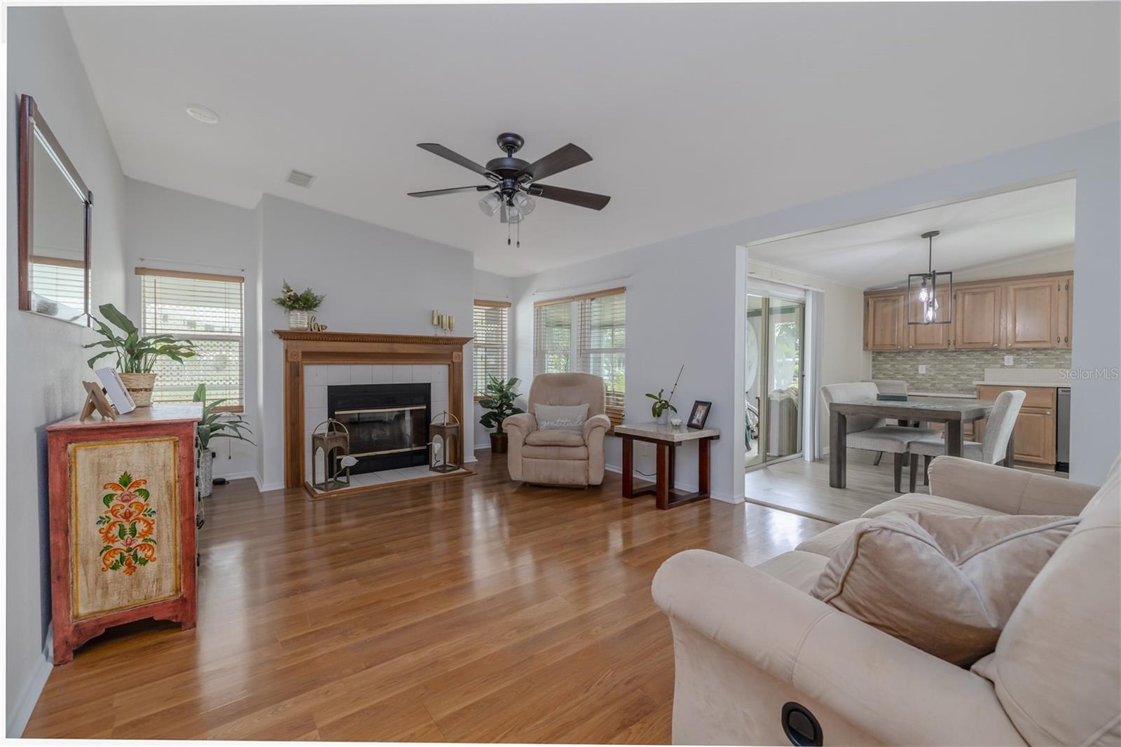 Image 13 of 49 For 611 Portside Lane