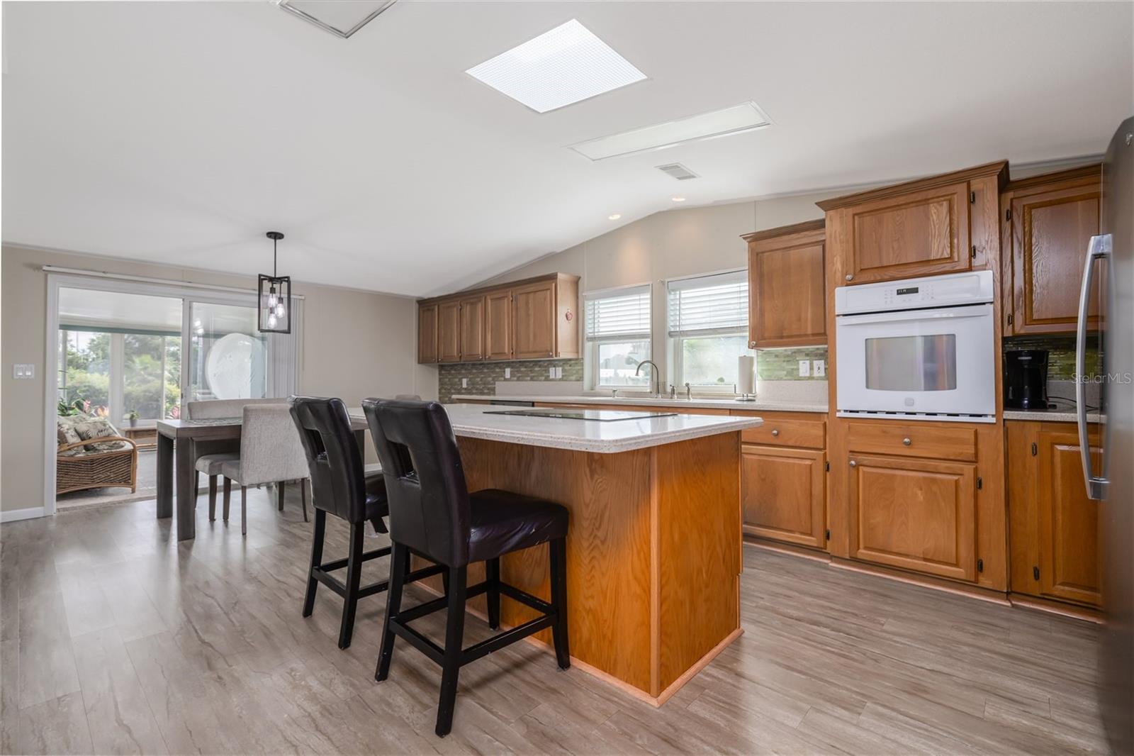 Image 9 of 49 For 611 Portside Lane