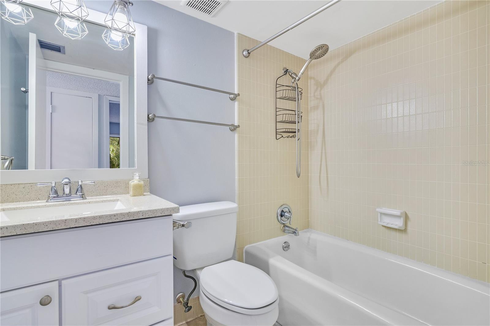 Image 16 of 25 For 202 Crown Oaks Way 201