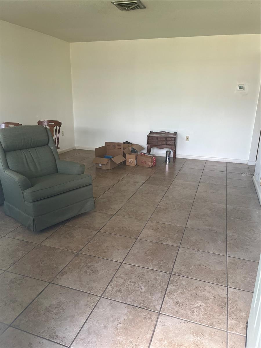 Image 11 of 15 For 275 25th Street Sw A-b