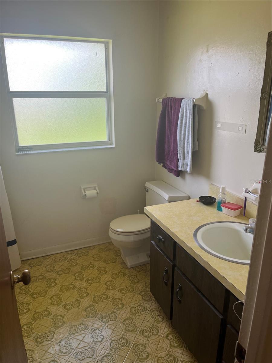 Image 12 of 15 For 275 25th Street Sw A-b