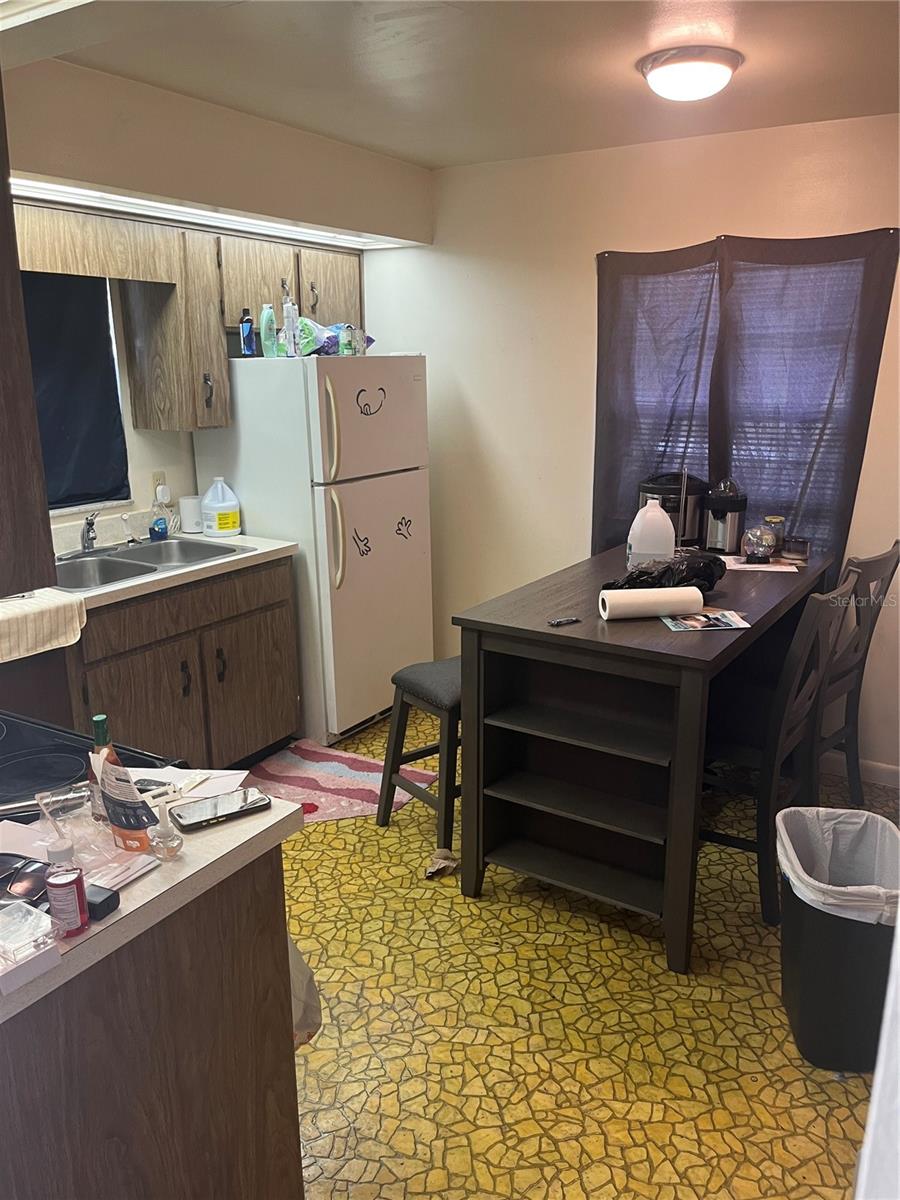 Image 6 of 15 For 275 25th Street Sw A-b