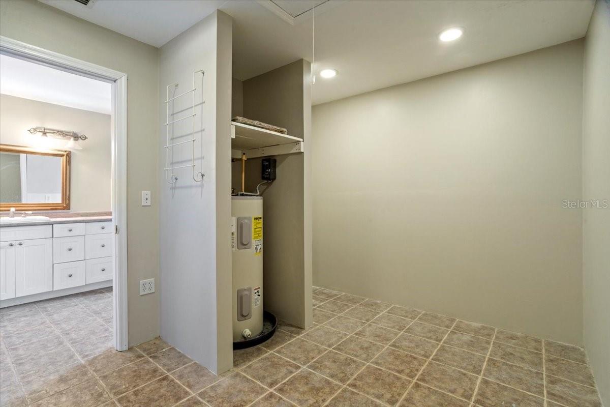 Image 15 of 44 For 408 Eunice Drive