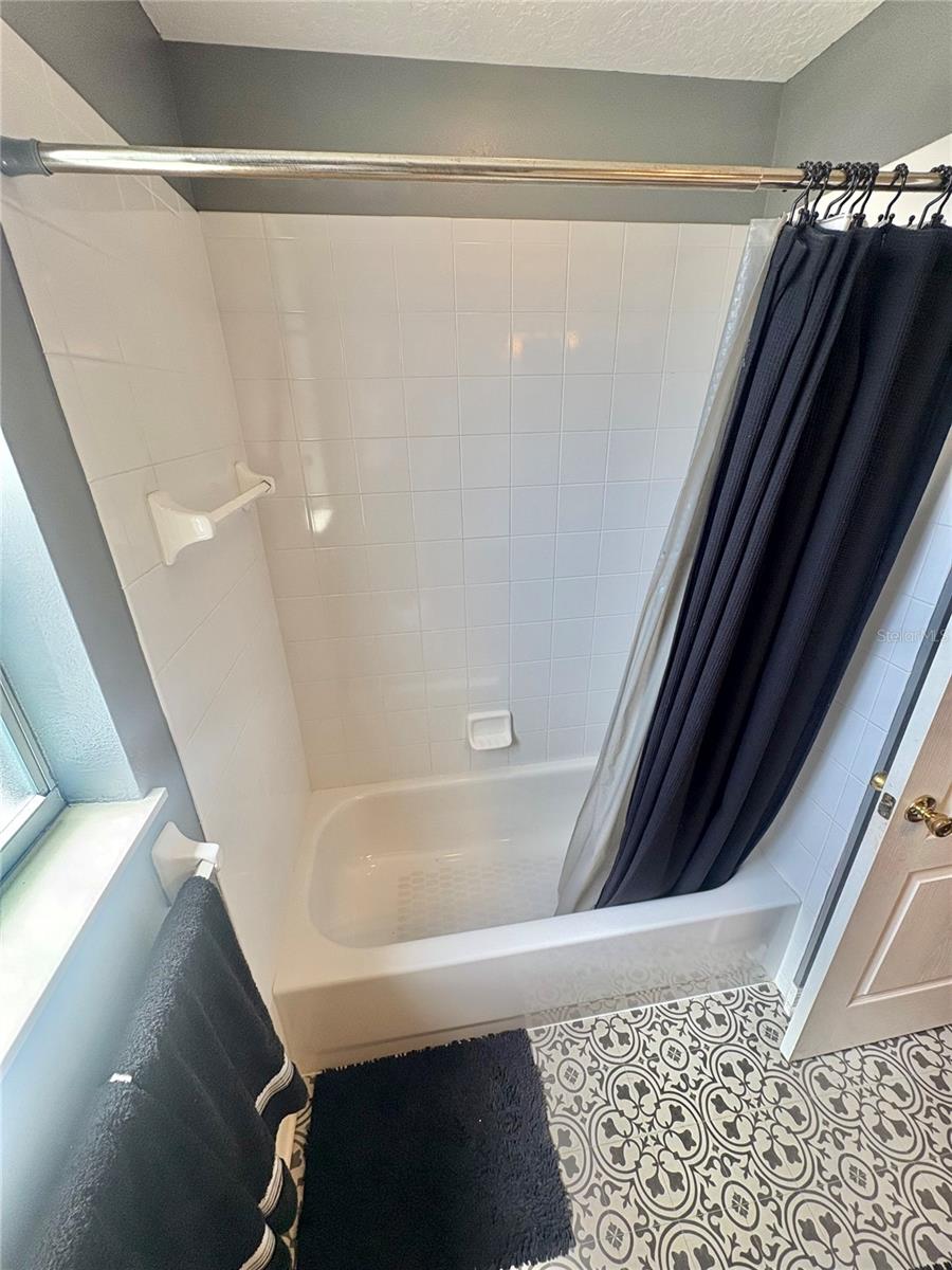 Image 33 of 49 For 3652 Rochelle Lane