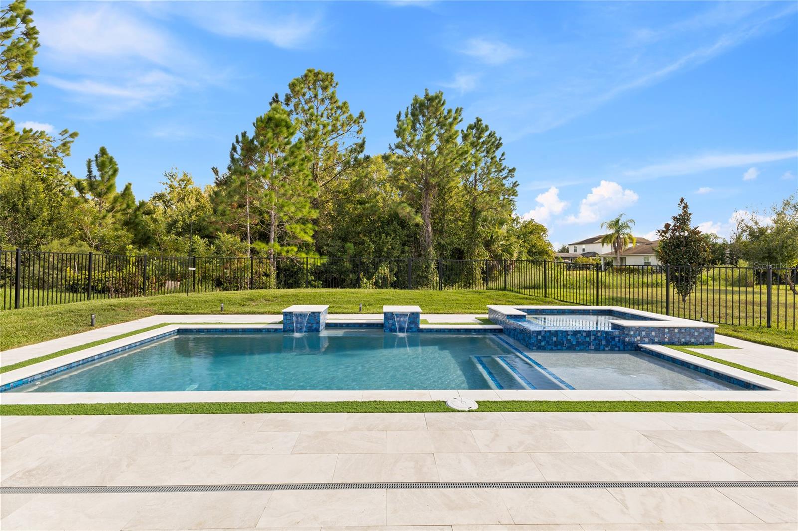 Image 36 of 99 For 500 Westchester Court