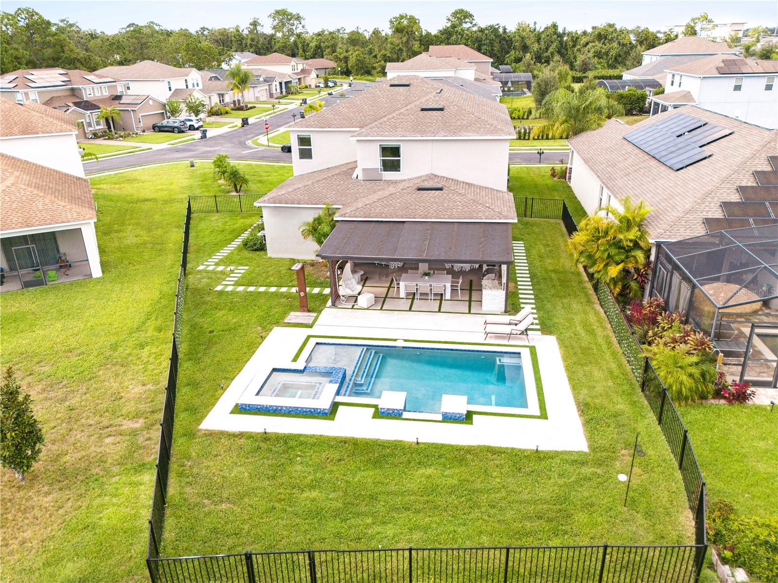 Image 5 of 99 For 500 Westchester Court