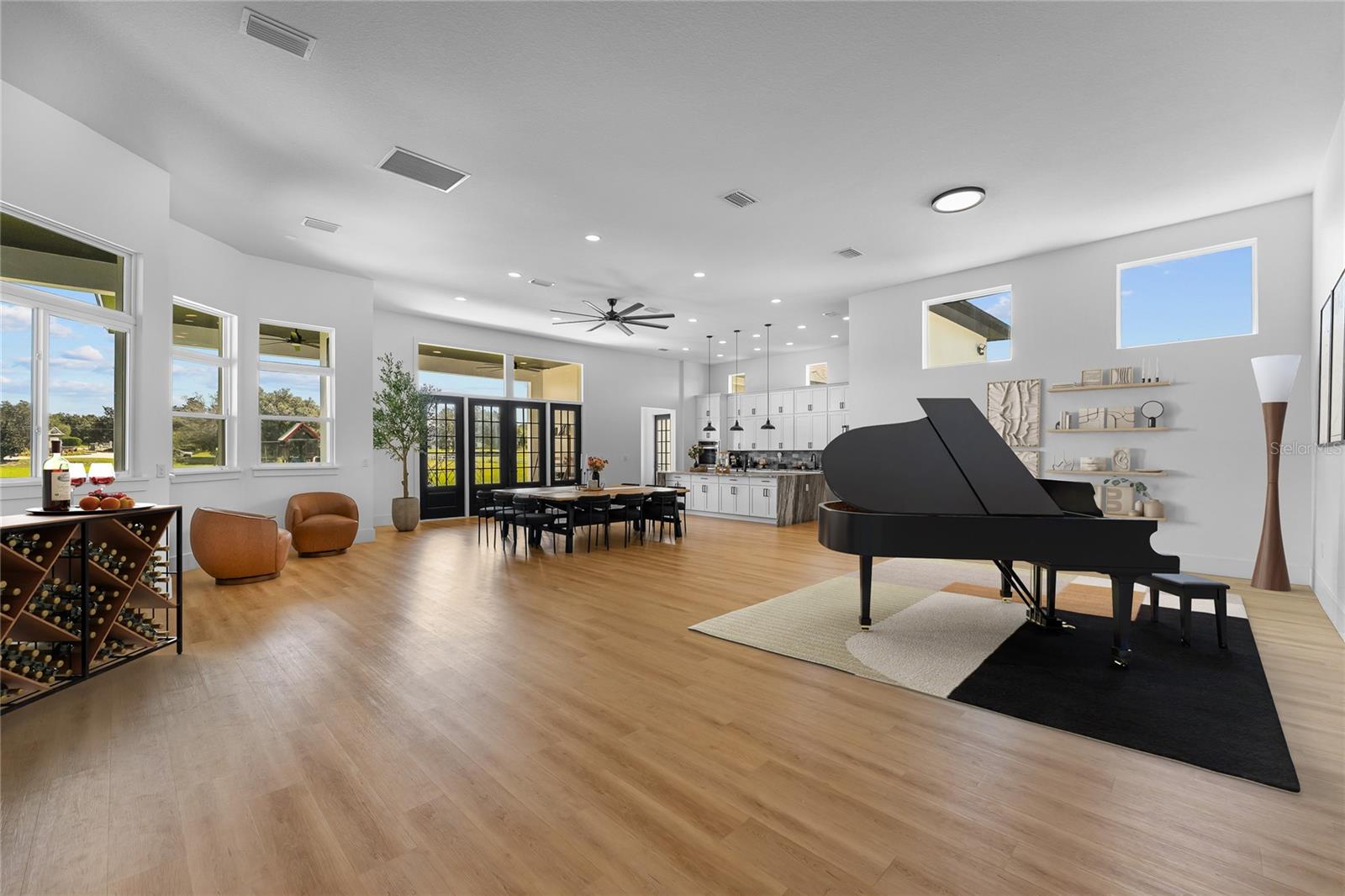 Image 15 of 62 For 18800 Groves Drive