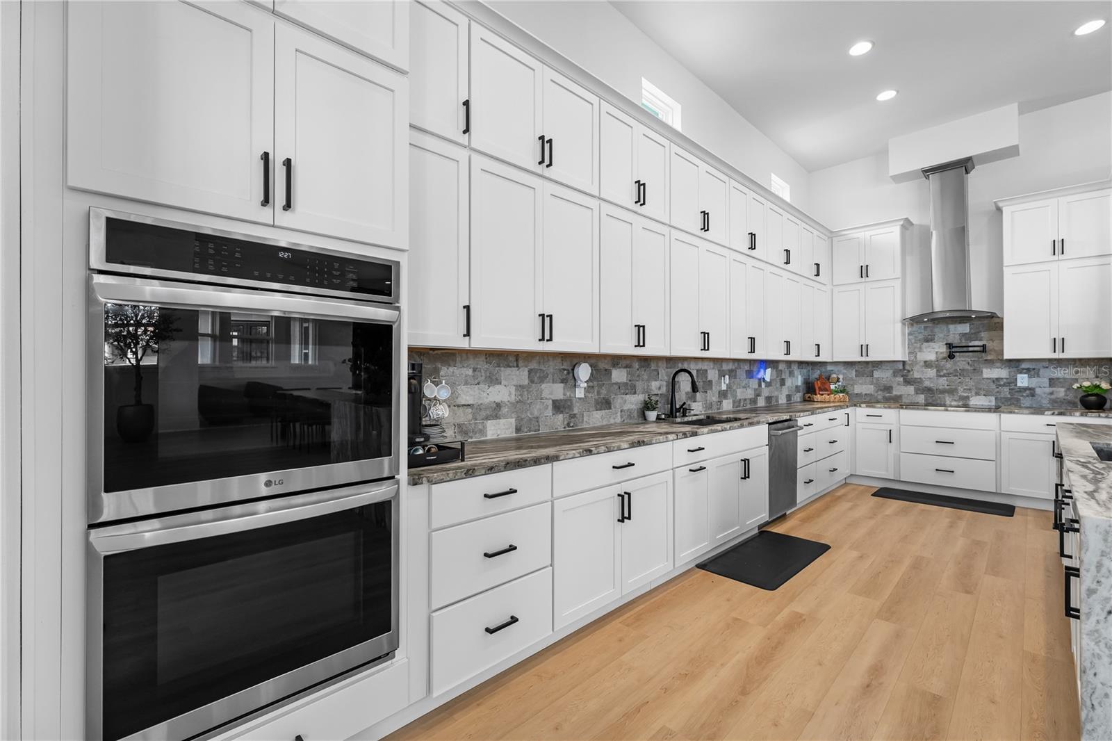 Image 21 of 62 For 18800 Groves Drive