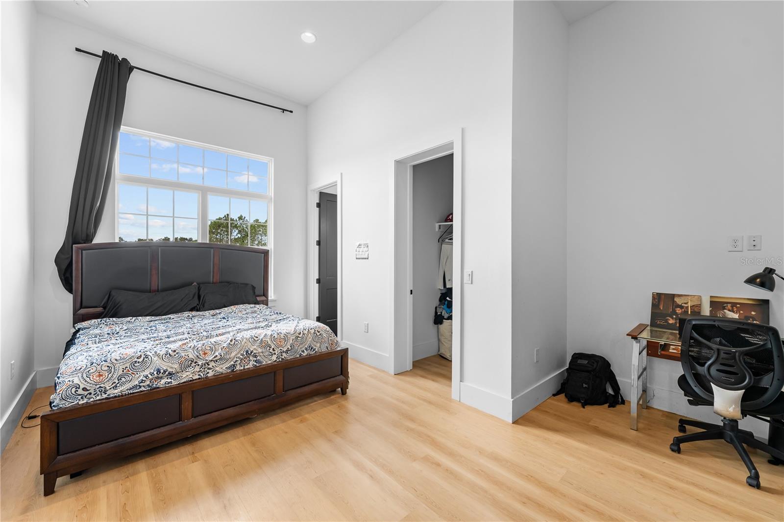 Image 39 of 62 For 18800 Groves Drive