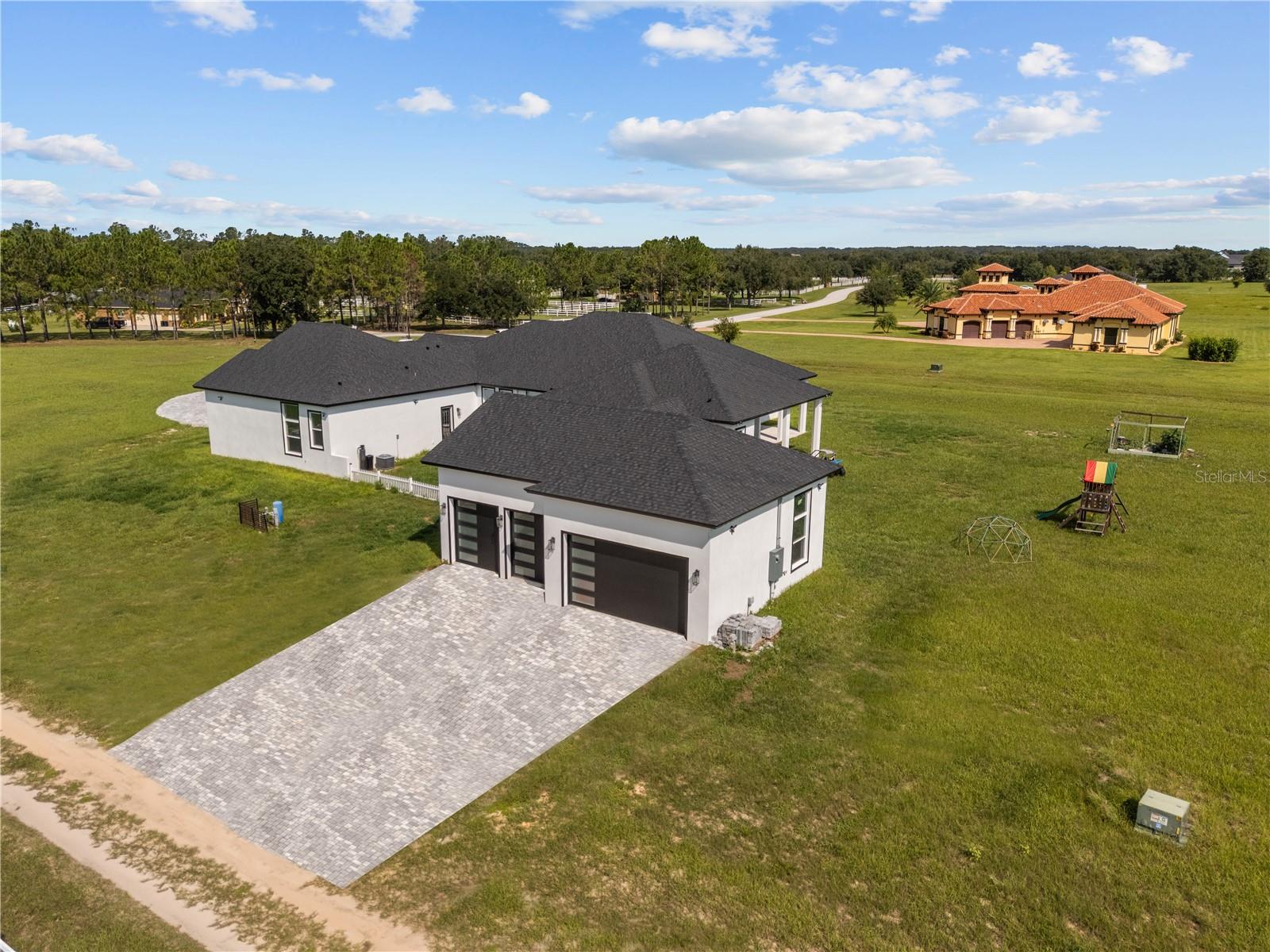 Image 50 of 62 For 18800 Groves Drive