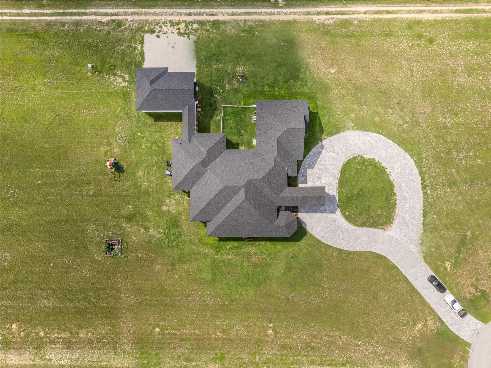 Image 52 of 62 For 18800 Groves Drive