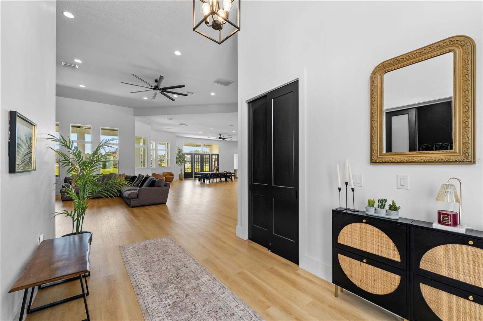 Image 8 of 62 For 18800 Groves Drive