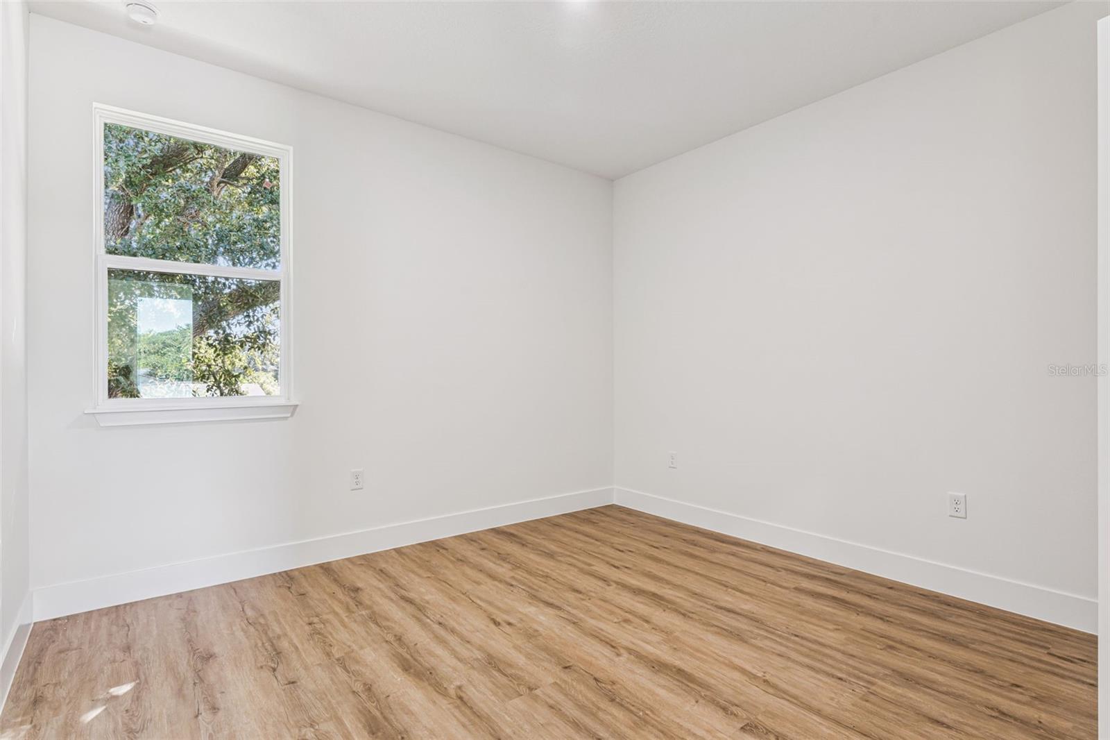 Image 31 of 52 For 1615 Idaho Avenue
